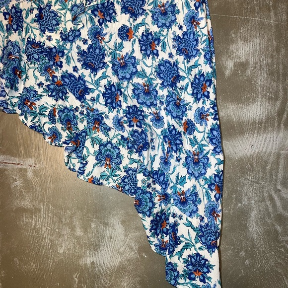 Angie White Blue Floral Sundress Asymmetrical Ruffled Ladies Medium NWT - Picture 2 of 8